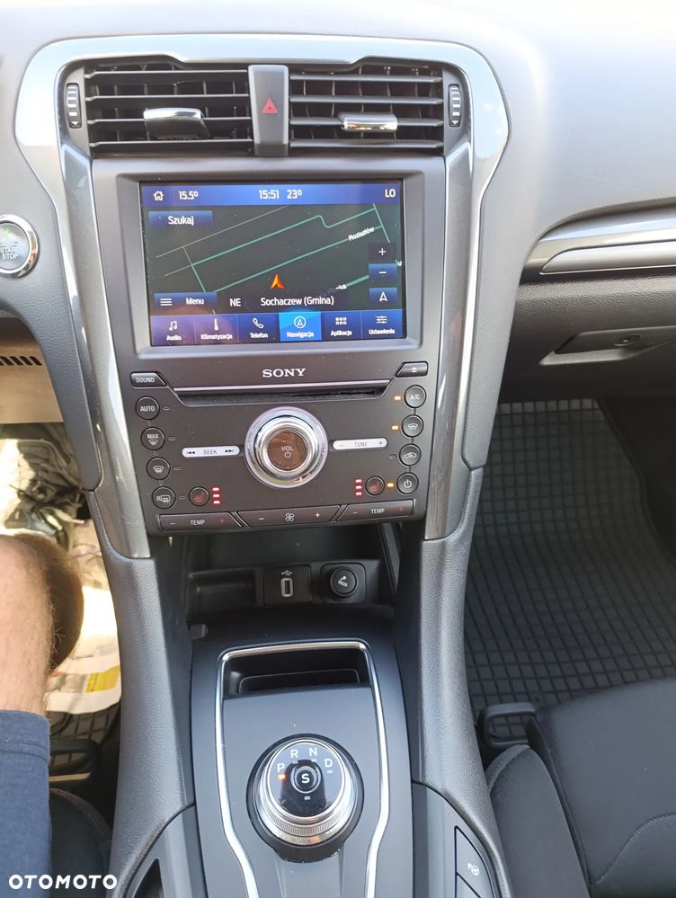 Ford Mondeo 2.0 EcoBlue Titanium - 22