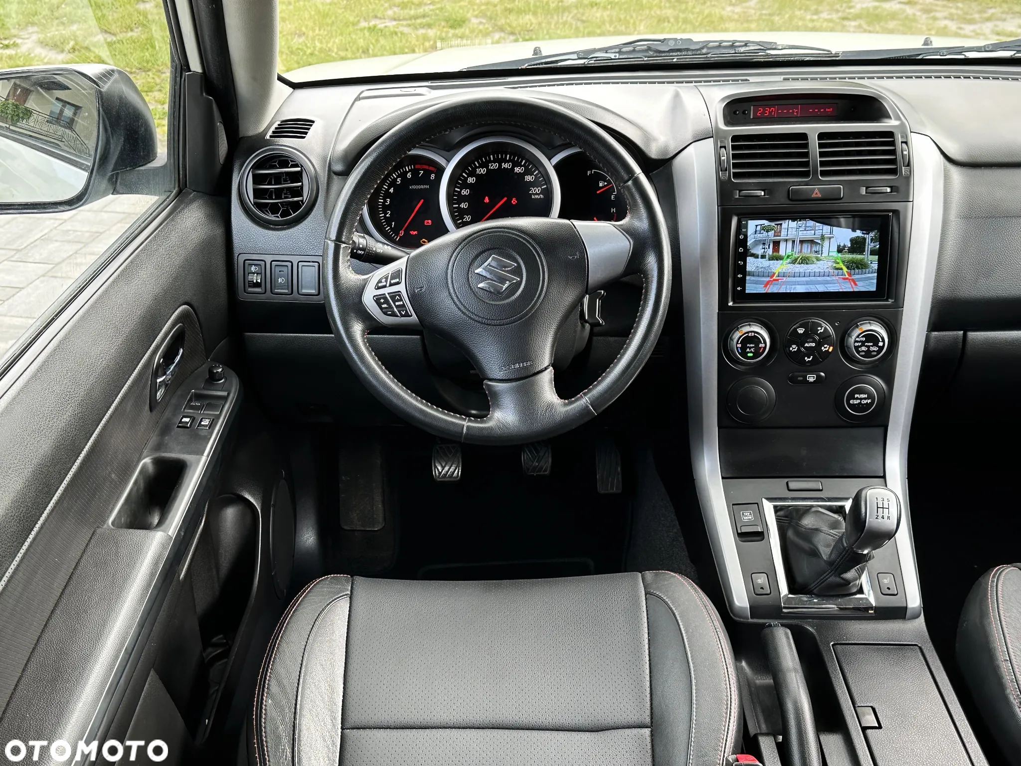 Suzuki Grand Vitara 1.6 De luxe - 10