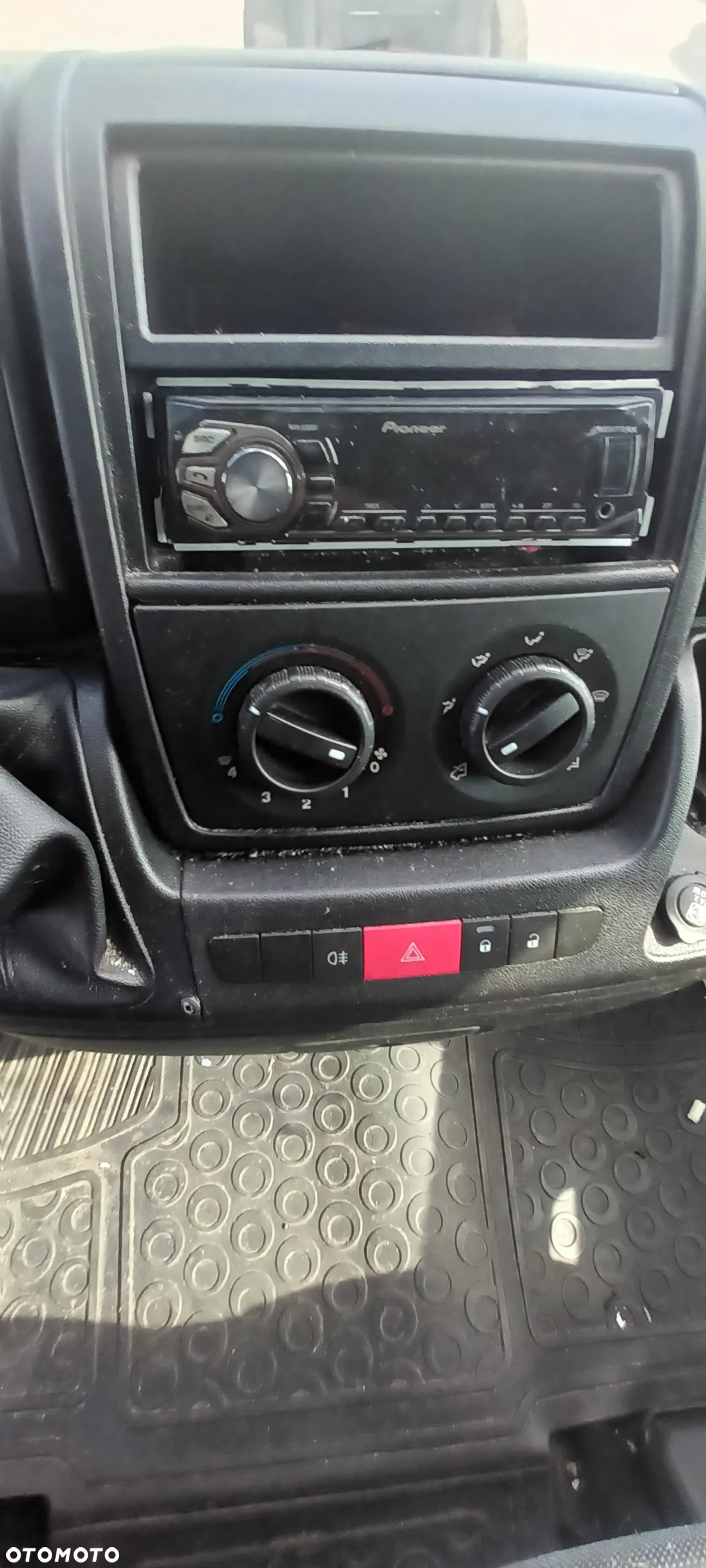 Peugeot BOXER FOURGON - 20