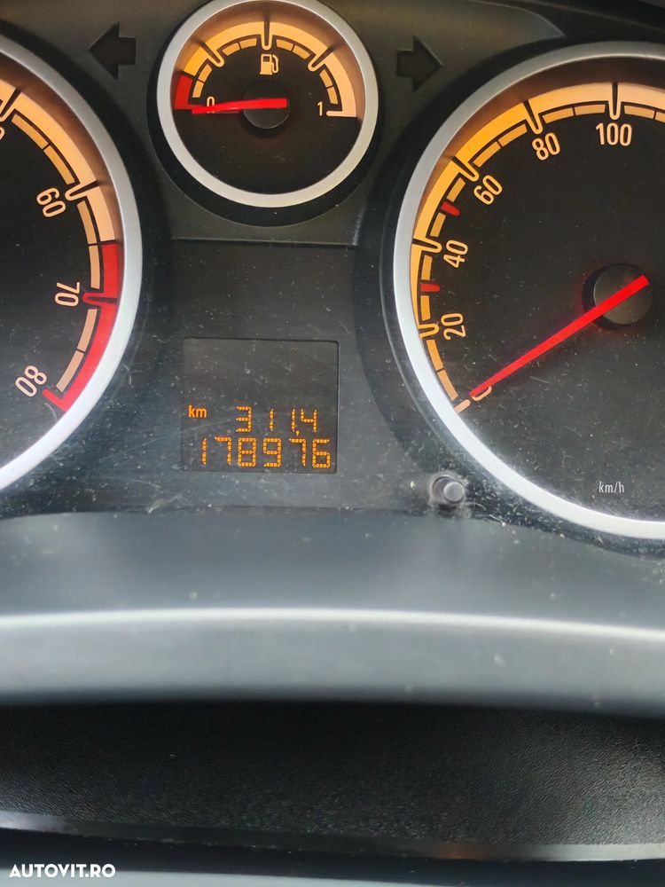 Opel Corsa - 4