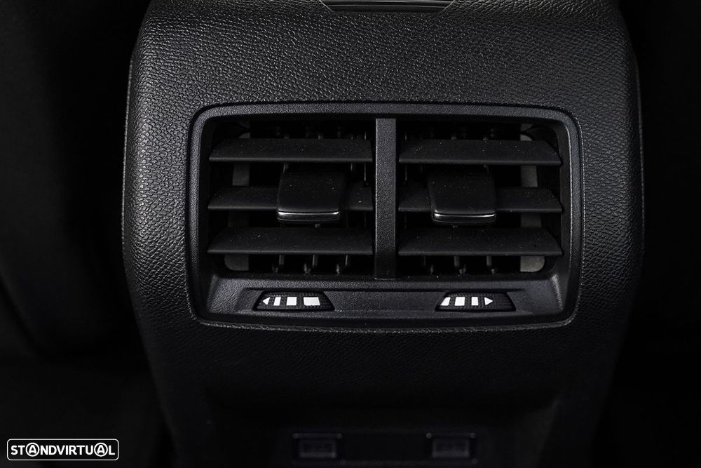 Peugeot 308 SW 1.2 PureTech Allure EAT8 - 22