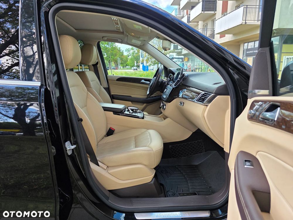 Mercedes-Benz GLE - 35