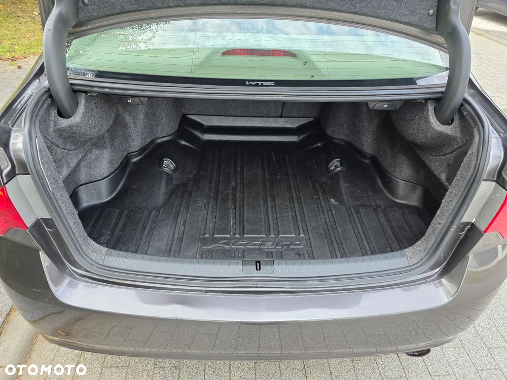 Honda Accord 2.0 Elegance - 39