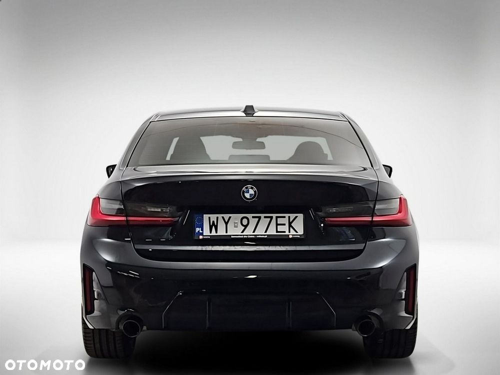 BMW Seria 3 318i M Sport - 4