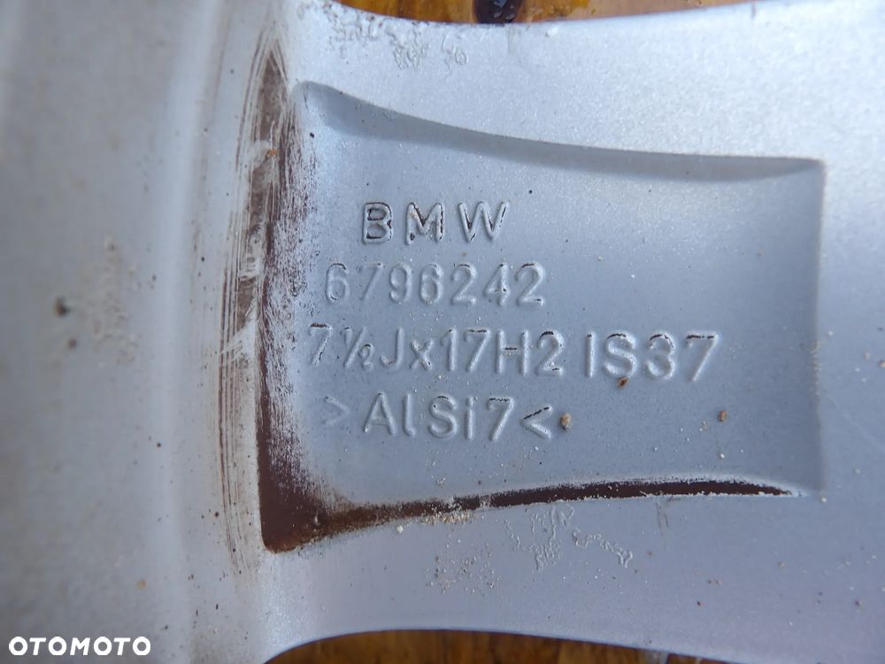 BMW - F30,F31,F32,E90 - KOMPLET ALUMINIOWYCH FELG - 7,5jX17H2  IS37 - 6796242 - 5