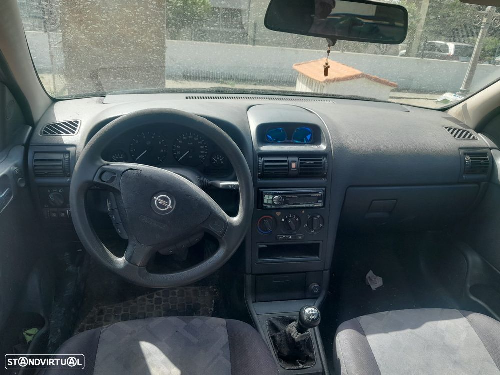 Opel Astra - 8