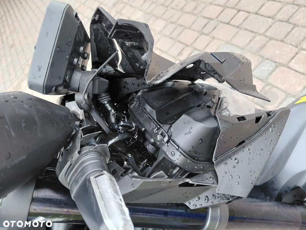 Honda Hornet - 12