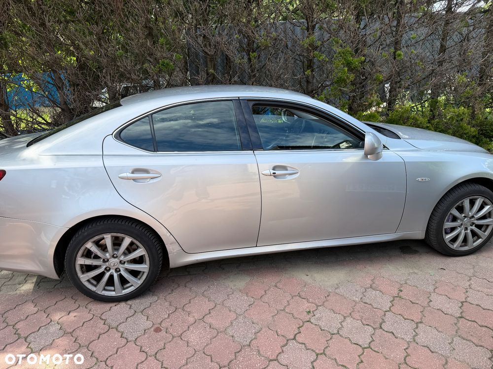 Lexus IS 220 D Prestige - 4