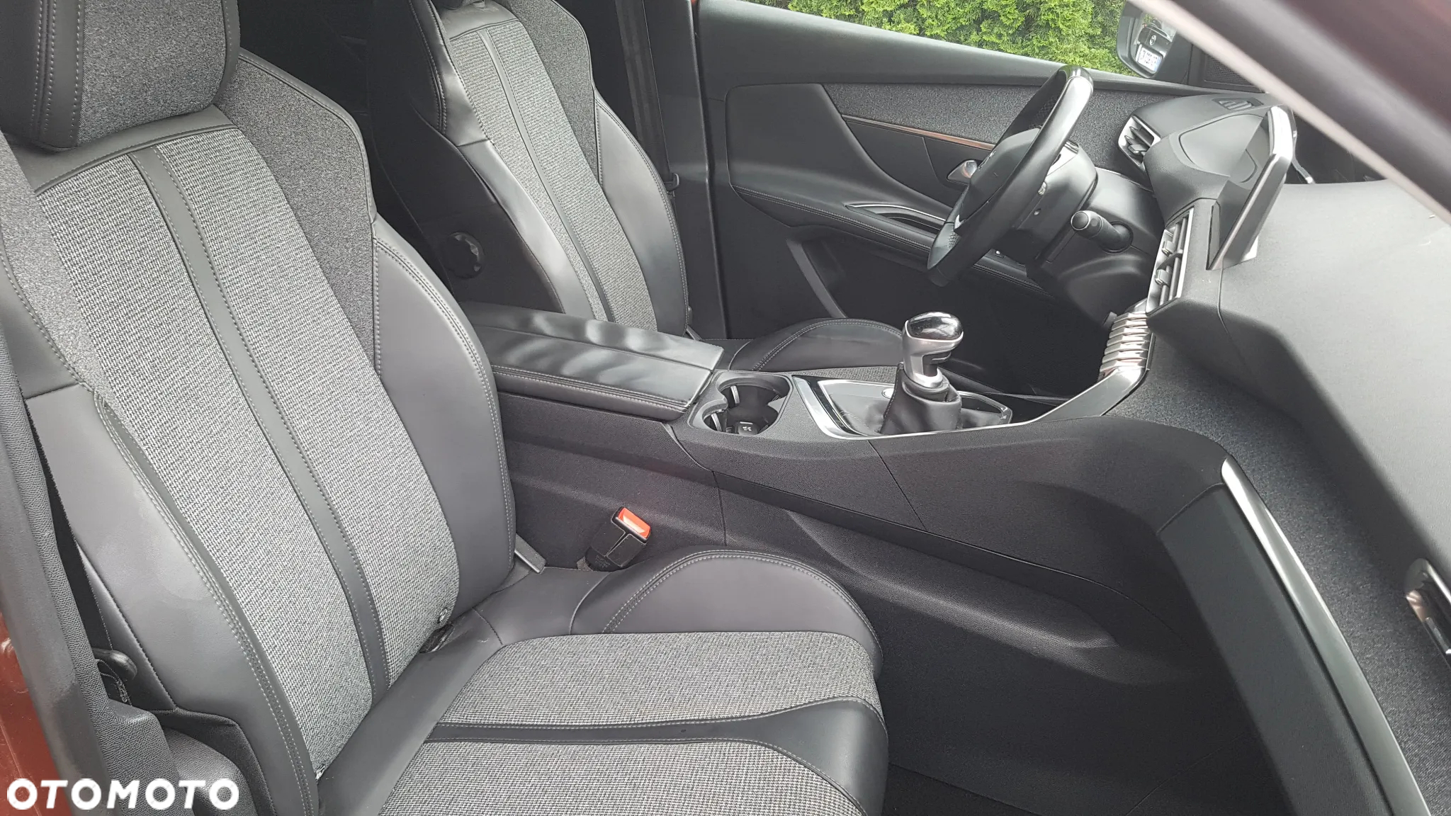 Peugeot 3008 1.6 BlueHDi Style S&S - 6