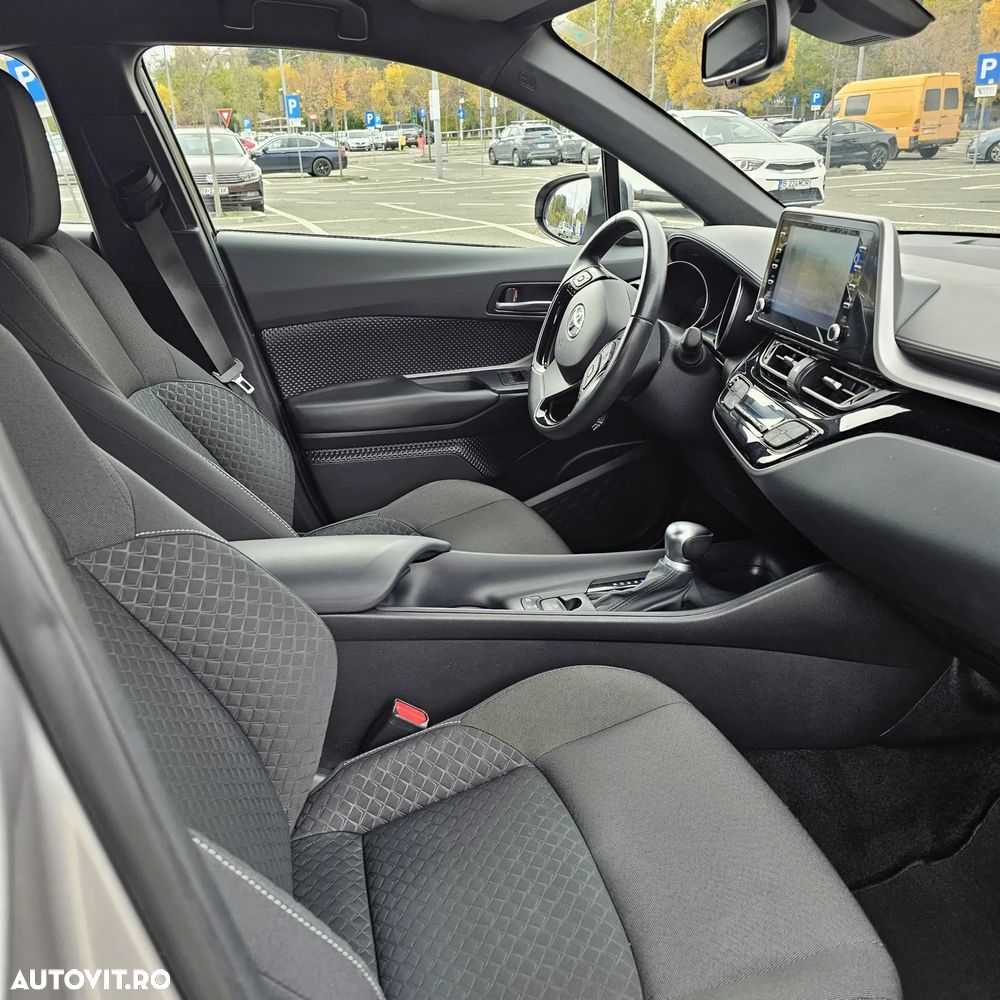 Toyota C-HR Hybrid Business-Edition - 7