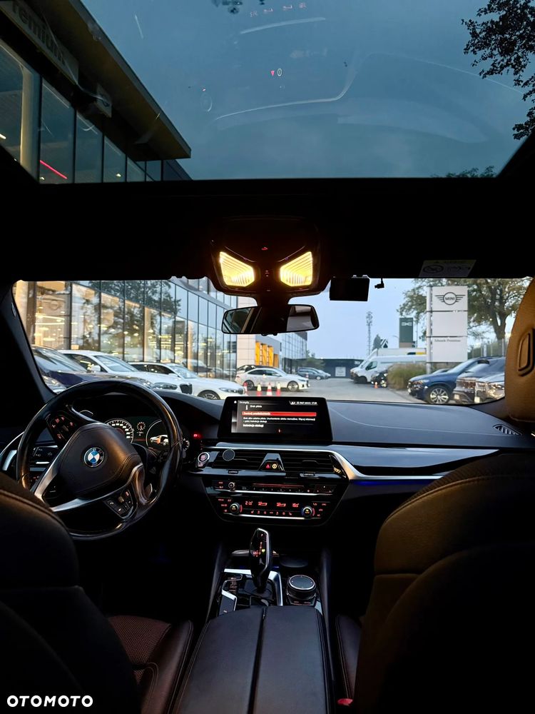 BMW Seria 5 525d Sport Line sport - 15