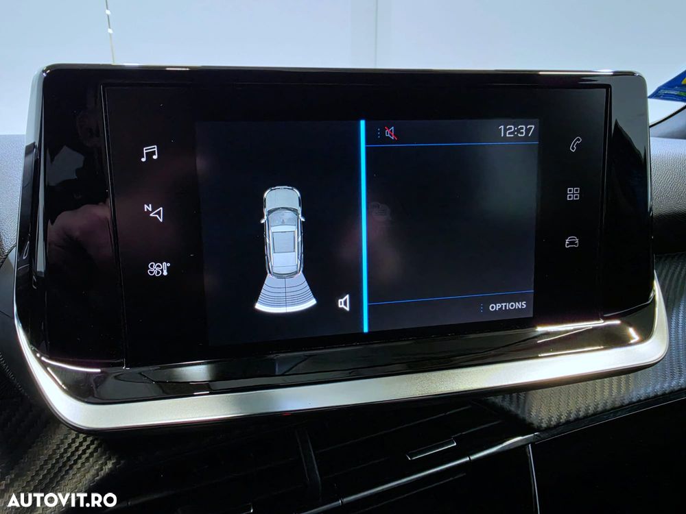 Peugeot 2008 PureTech 130 EAT8 Allure - 22