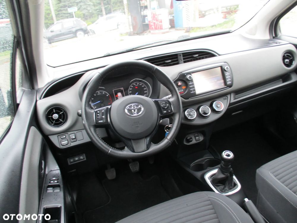 Toyota Yaris - 8