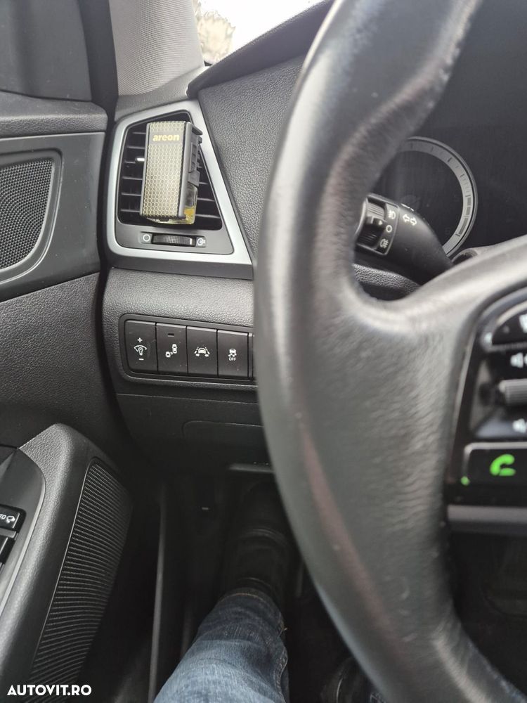 Hyundai Tucson 2.0 CRDI 4WD 6AT Luxury+ - 15