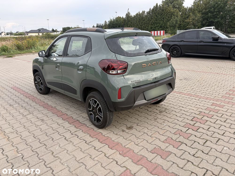 Dacia Spring - 4
