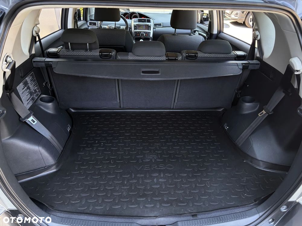 Toyota Verso 1.8 Premium 7os - 33