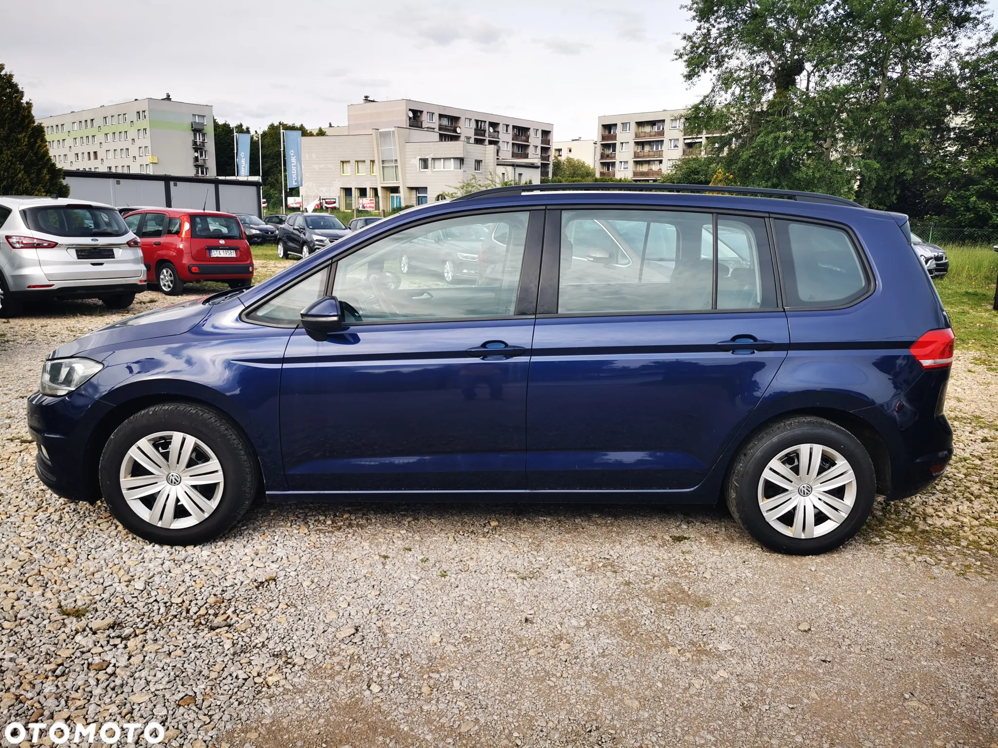 Volkswagen Touran 1.6 TDI SCR BlueMotion Technology Comfortline - 2