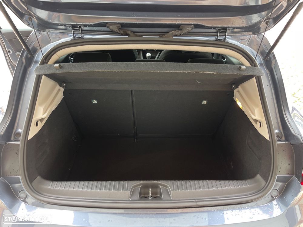 Renault Clio 1.0 TCe Exclusive - 14