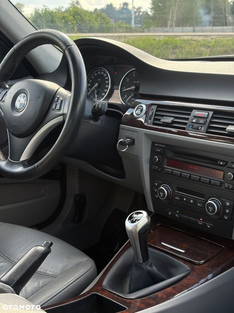 BMW Seria 3 - 10