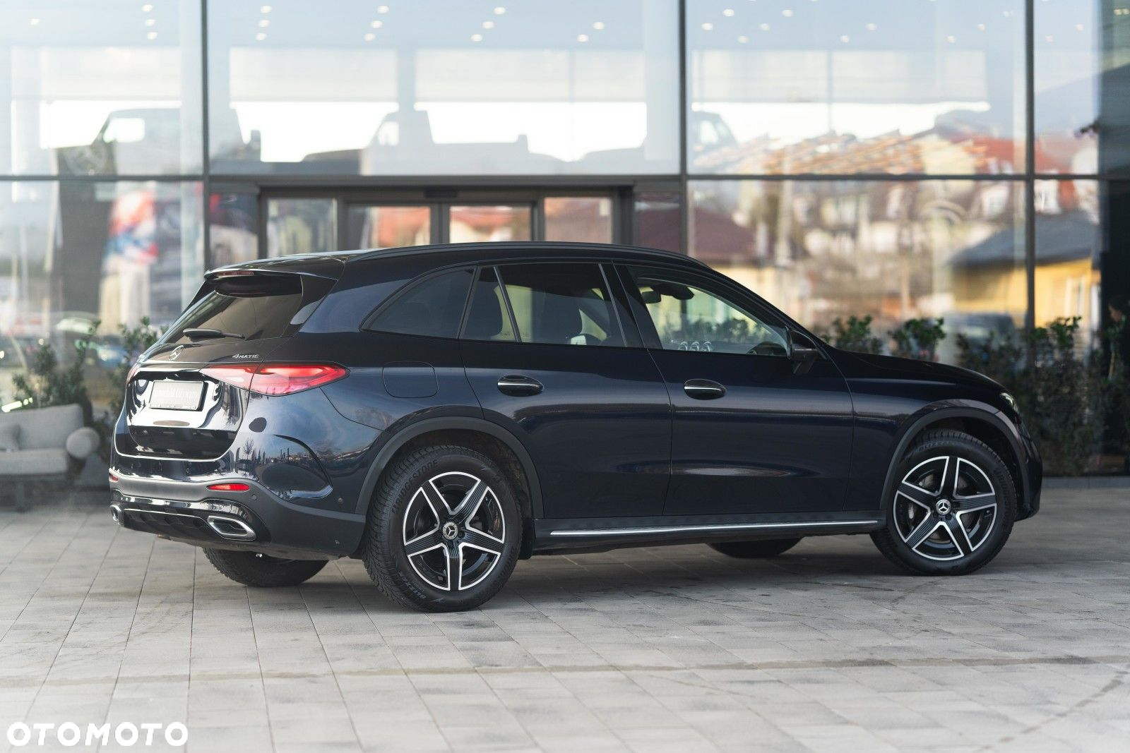 Mercedes-Benz GLC - 4