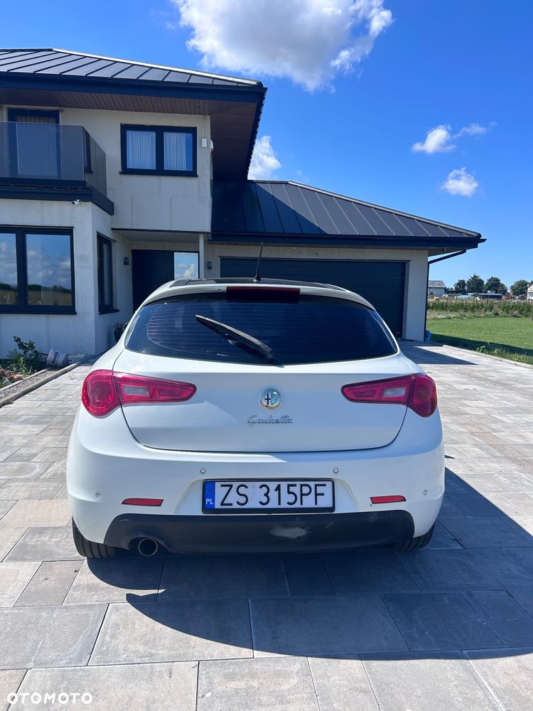 Alfa Romeo Giulietta 1.6 JTDM Distinctive - 21