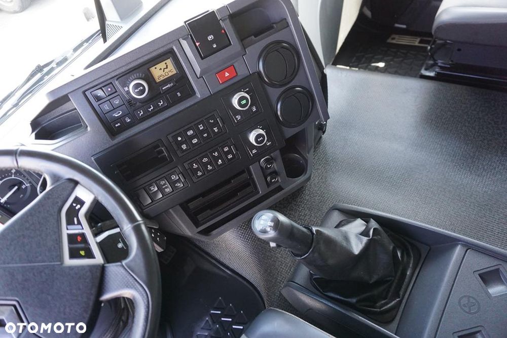 Renault C 520 / EURO 6 / ACC / 6 X 4 / RETARDER / DMC 100 000 KG - 9