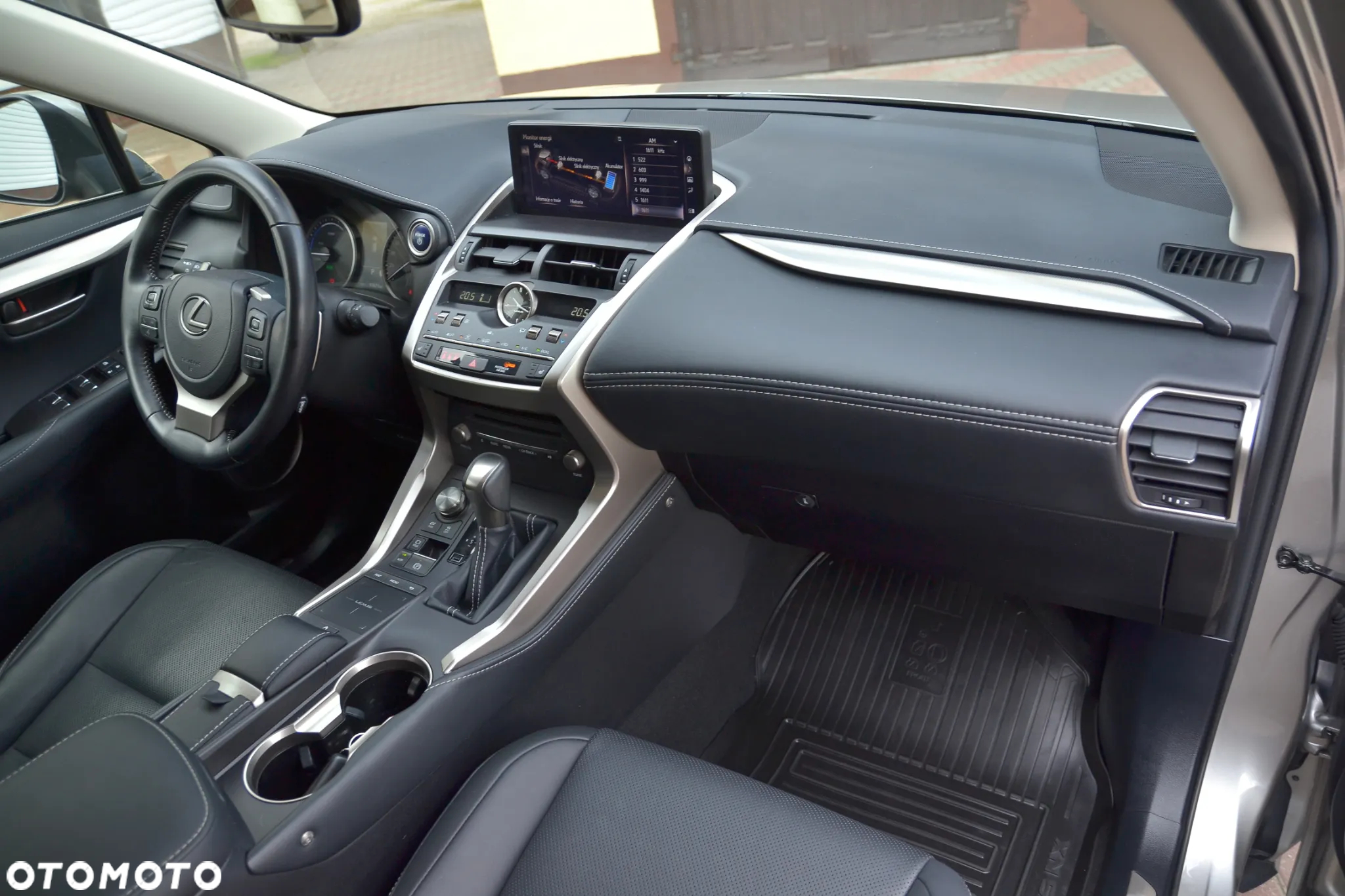 Lexus NX 350h Prestige AWD - 21