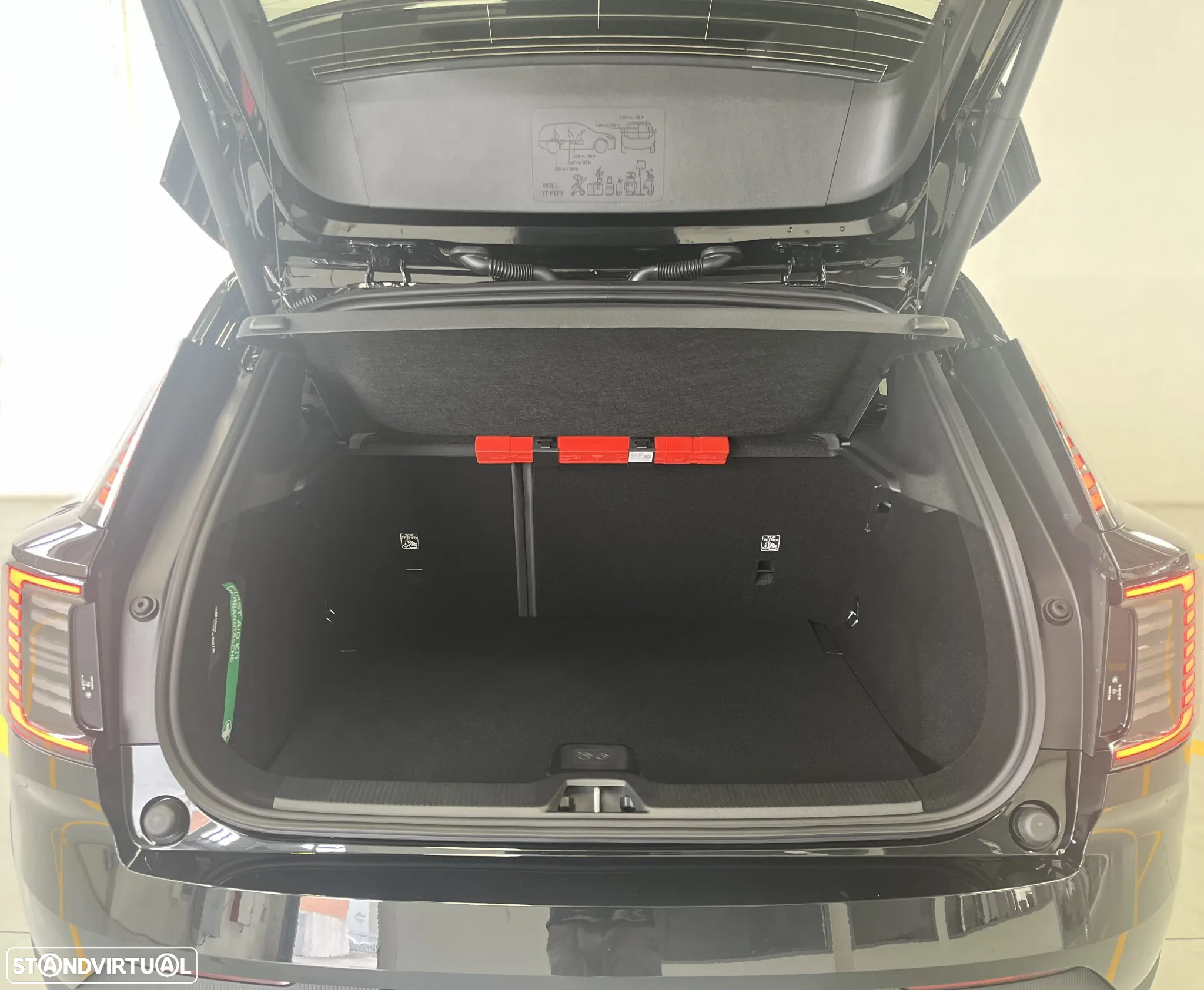 Volvo EX30 69 kWh Single Motor Extended Range Plus - 12