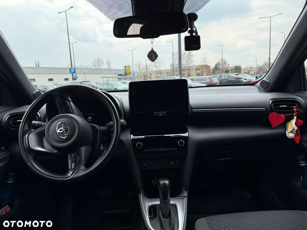 Toyota Yaris Cross - 15