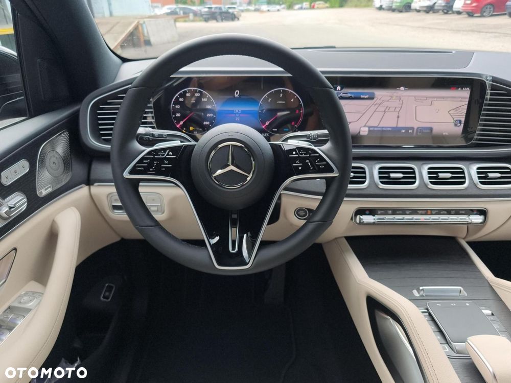 Mercedes-Benz GLE - 12