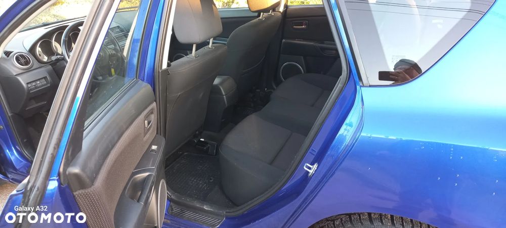 Mazda 3 2.0 CD Active + - 12