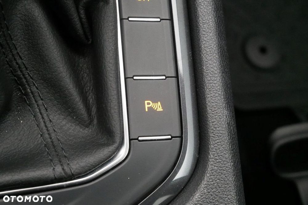 Volkswagen Tiguan Allspace 2.0 TDI Life DSG - 20