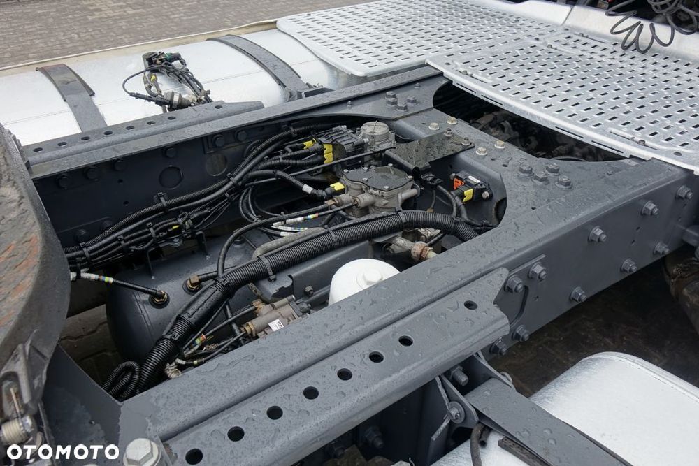 DAF XF 480 FT / SUPER SPACE CAB / STANDARD/ EURO 6 / AUTOMAT / INTARDER / KLIMATYZACJA POSTOJOWA / LODÓWKA / 2 ZBIORNIKI PALIWA - 20