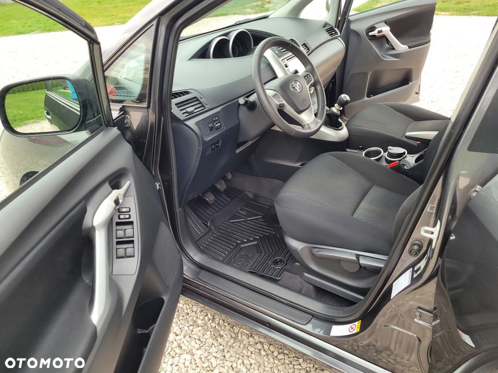 Toyota Verso 1.8 5-Sitzer Life - 16
