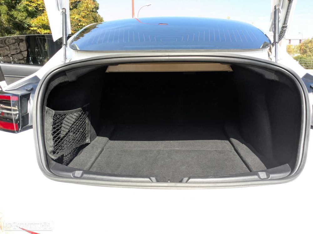 Tesla Model 3 Long-Range Dual Motor AWD - 9