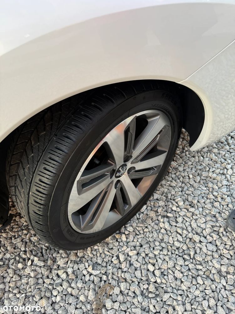 Peugeot 3008 HDi FAP 165 Automatik Business-Line - 36