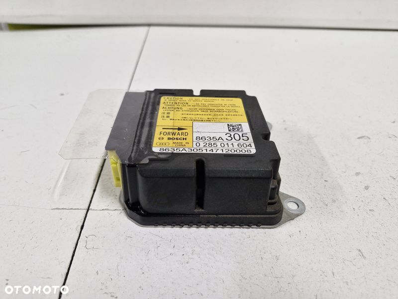 mitsubishi outlander iii 3 2.0 hybryda moduł sterownik airbag 8635a305 - 3