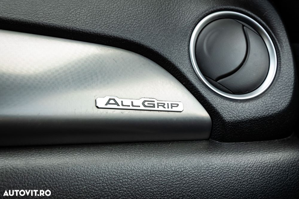 Suzuki Vitara 1.6 DDIS 4X4 Luxus Aut. - 14