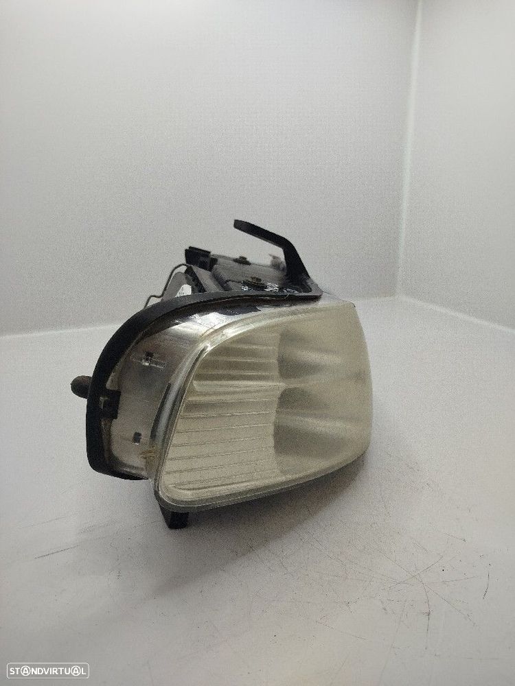 Farol/ Otica Dianteiro Dto Fiat Palio Weekend (178_) - 4