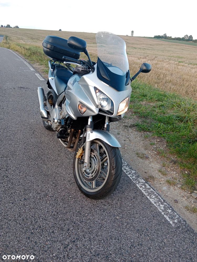 Honda CBF - 2