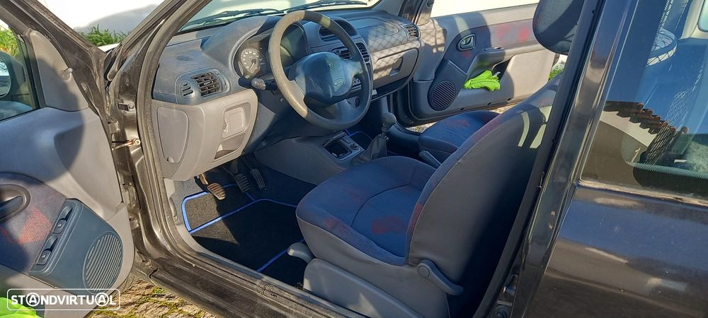 Renault Clio ver-1-9-d-rn - 8