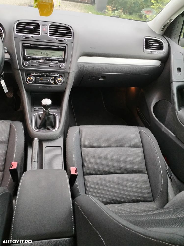 Volkswagen Golf - 26
