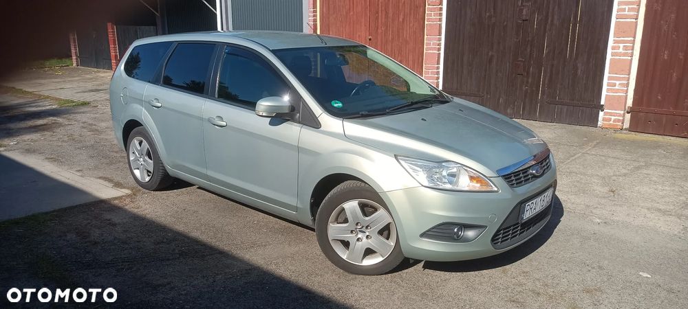 Ford Focus 1.6 16V Ambiente - 4