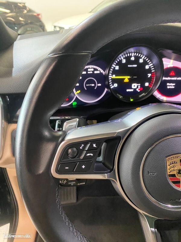 Porsche Cayenne Coupé E-Hybrid - 20