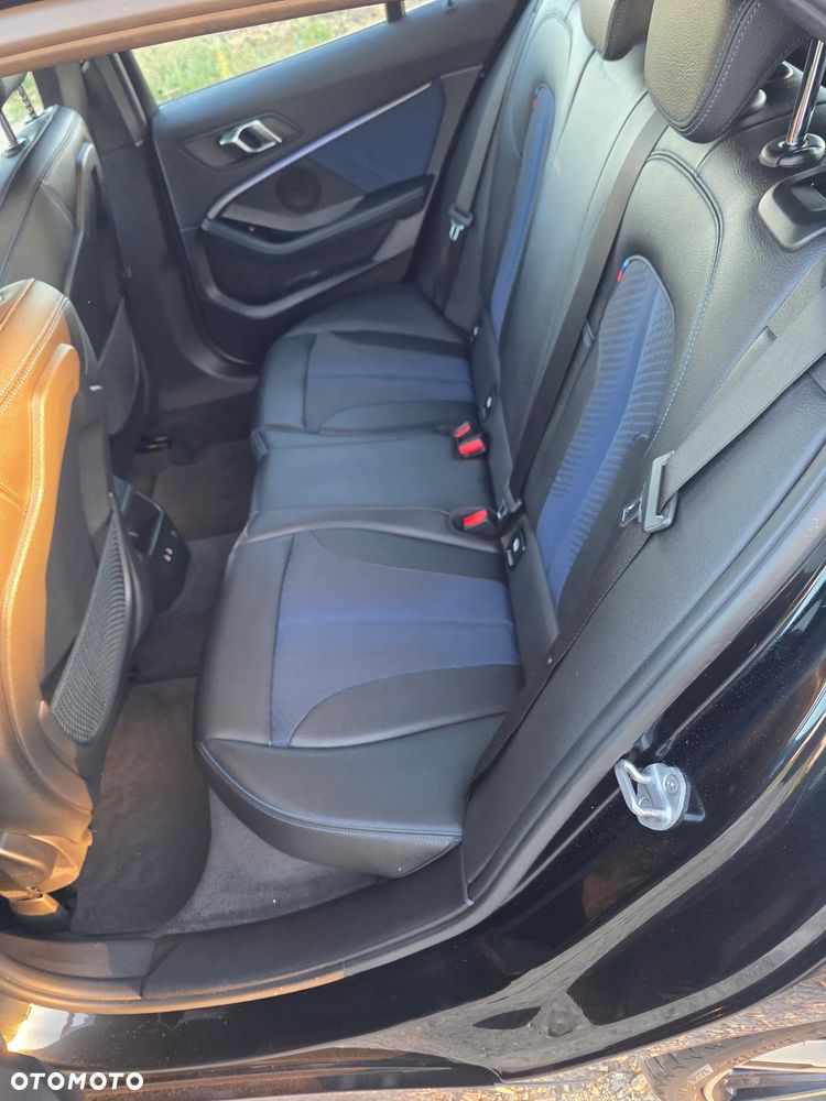 BMW Seria 1 118d Edition M Sport Shadow - 16