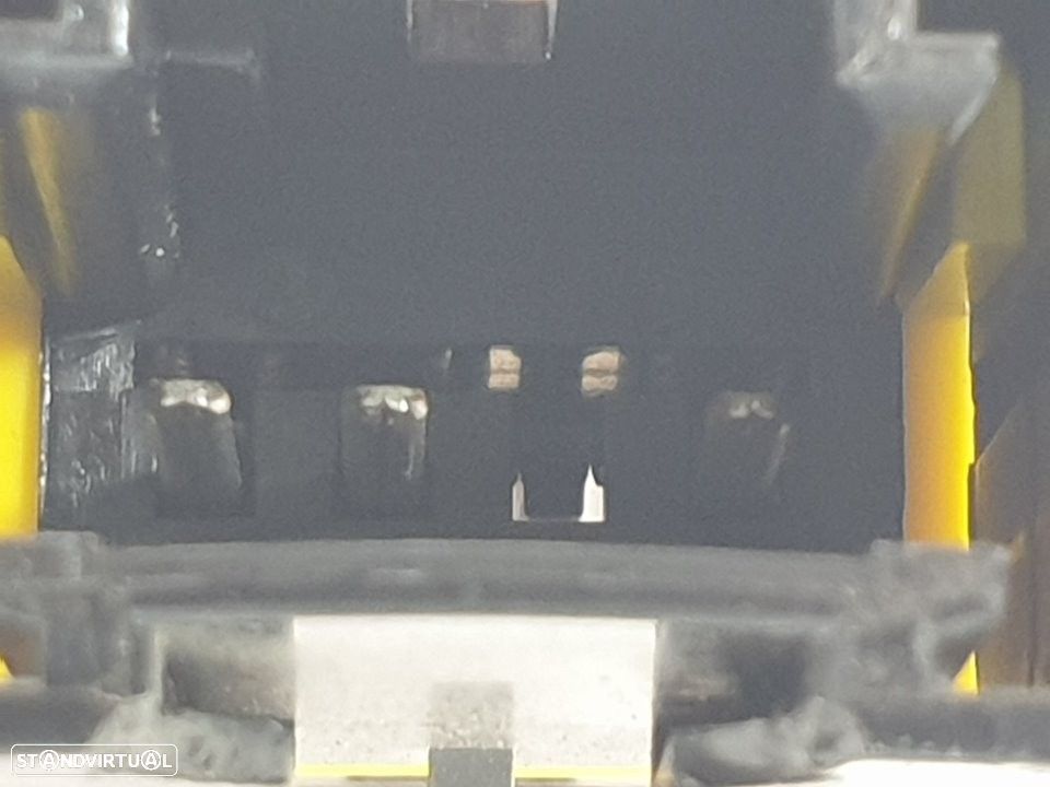 FAROLIM TRASEIRO ESQUERDO INTERIOR PEUGEOT 307 CC 2004 - 7