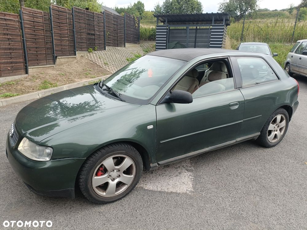 Audi A3 Sportback - 1