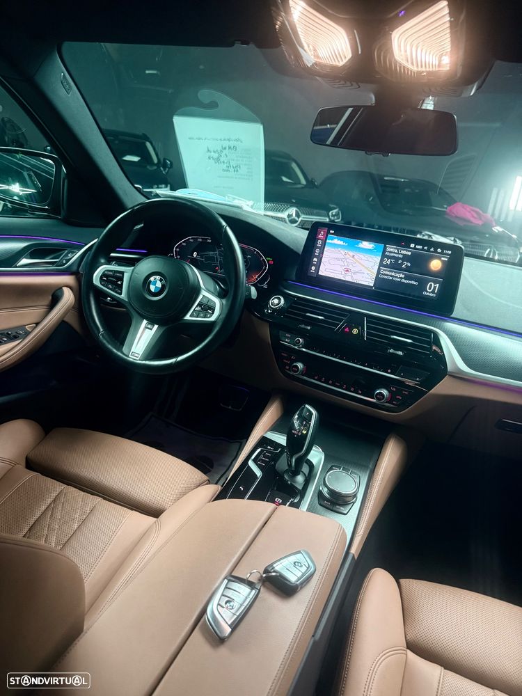 BMW 520 d xDrive Pack Desportivo M Pro - 25