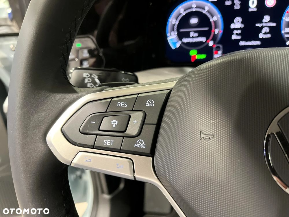 Volkswagen Golf Variant - 14