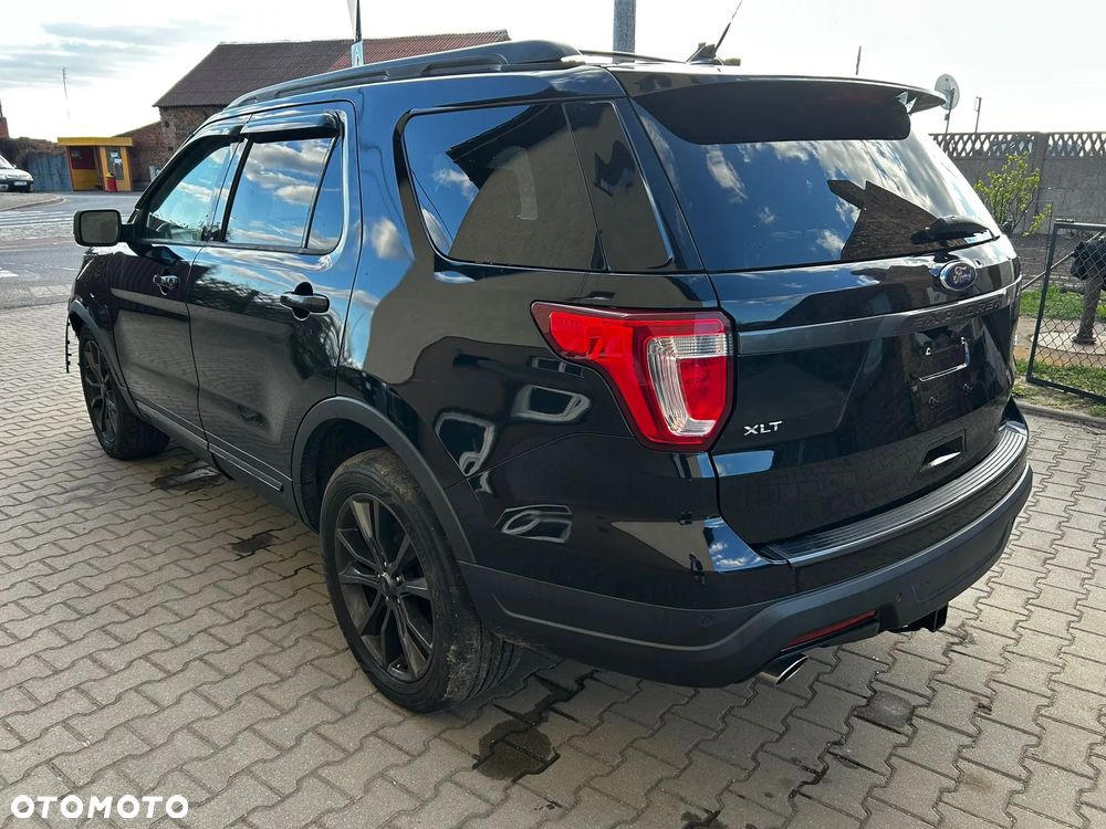 Ford Explorer - 9